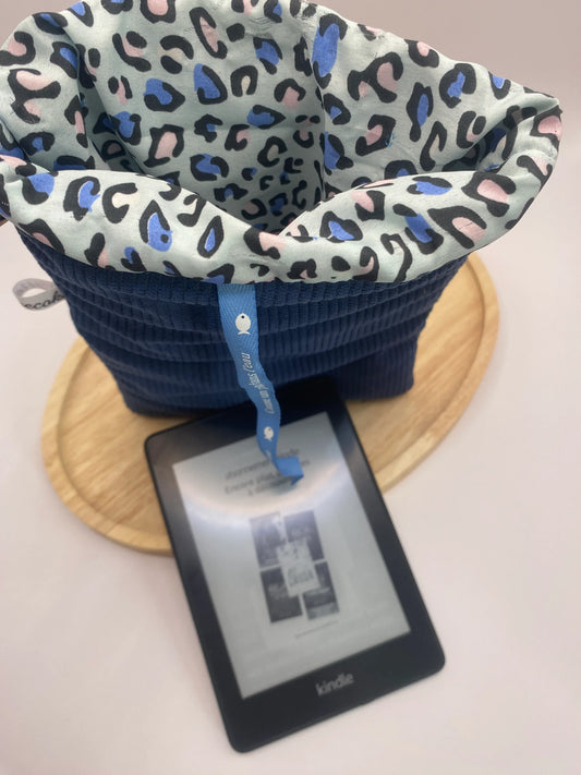 Housse de Livre Format Poche Artisanale 18x25cm – Tissu Upcyclé Made in France - Mon EcoKit