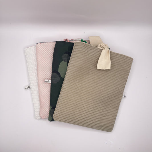 Housse de Livre Grand format Tissu Upcyclé Artisanale - 21x26cm Fait Main