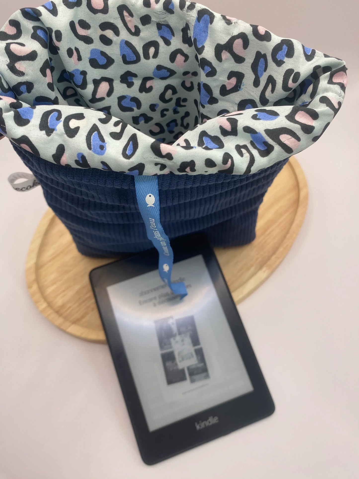 Housse de Livre Format Poche Artisanale 18x25cm – Tissu Upcyclé Made in France - Mon EcoKit