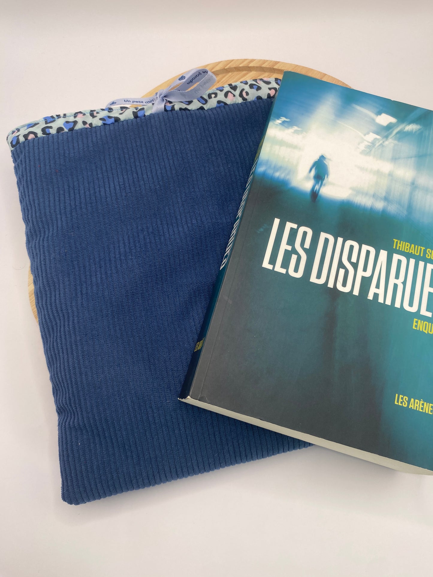 Housse de Livre Grand Format Édition Limitée Tissu Upcyclé - 21x26cm Fait Main