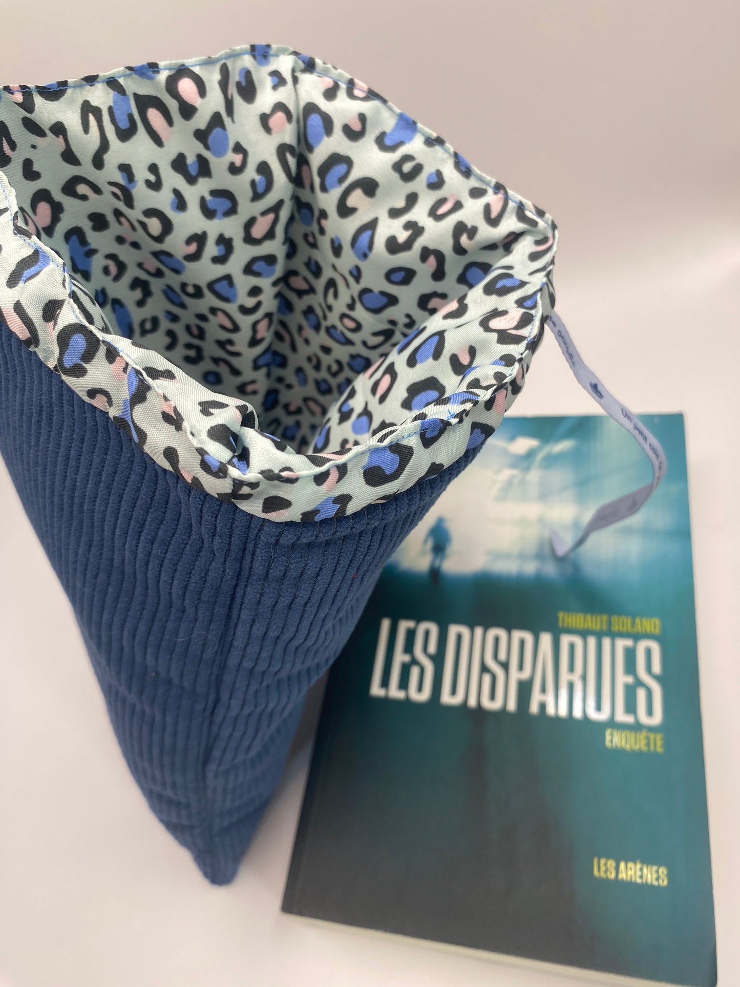 Housse de Livre Grand Format Édition Limitée Tissu Upcyclé - 21x26cm Fait Main