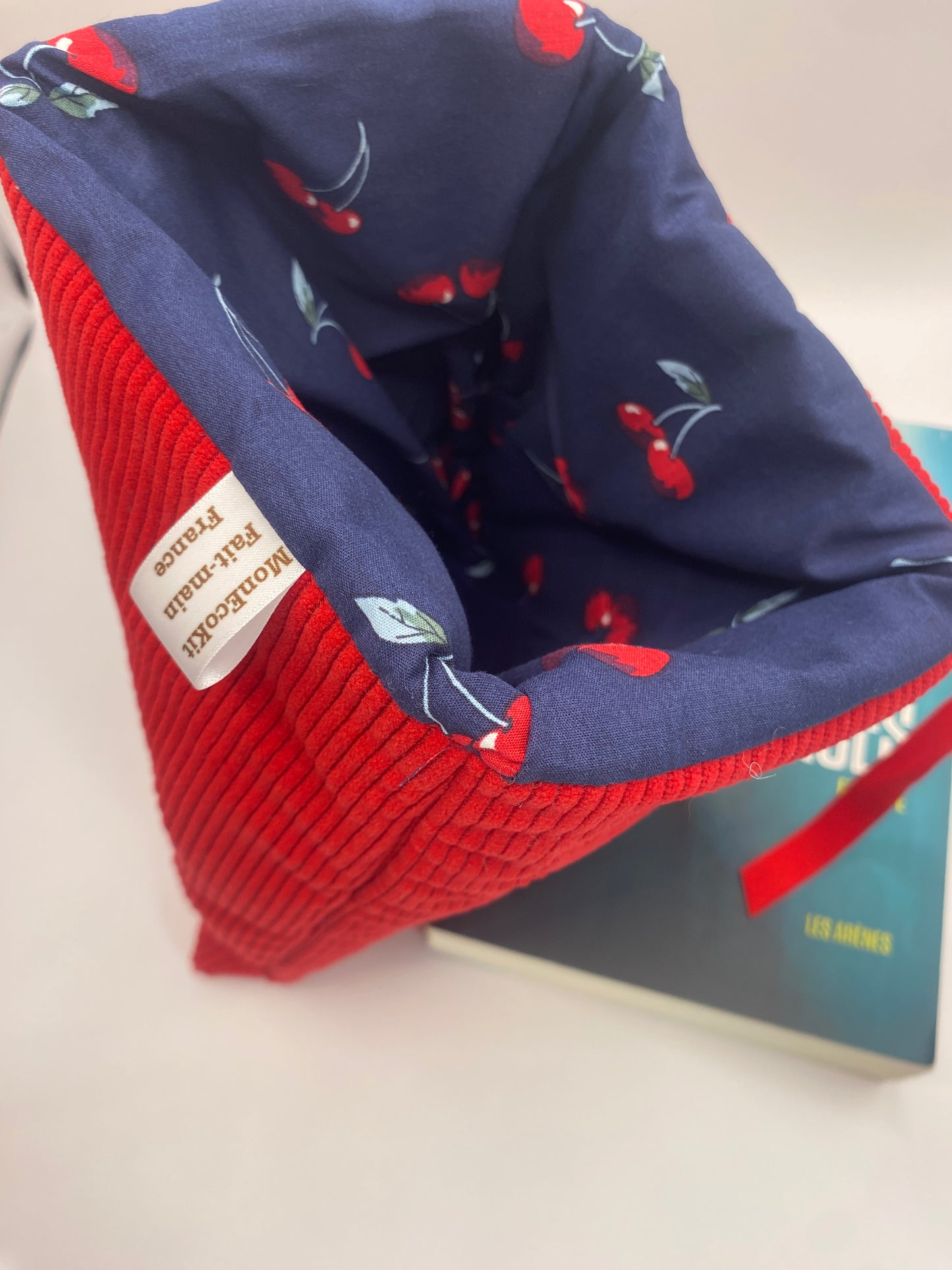 Housse de Livre Grand Format Édition Limitée Tissu Upcyclé - 21x26cm Fait Main