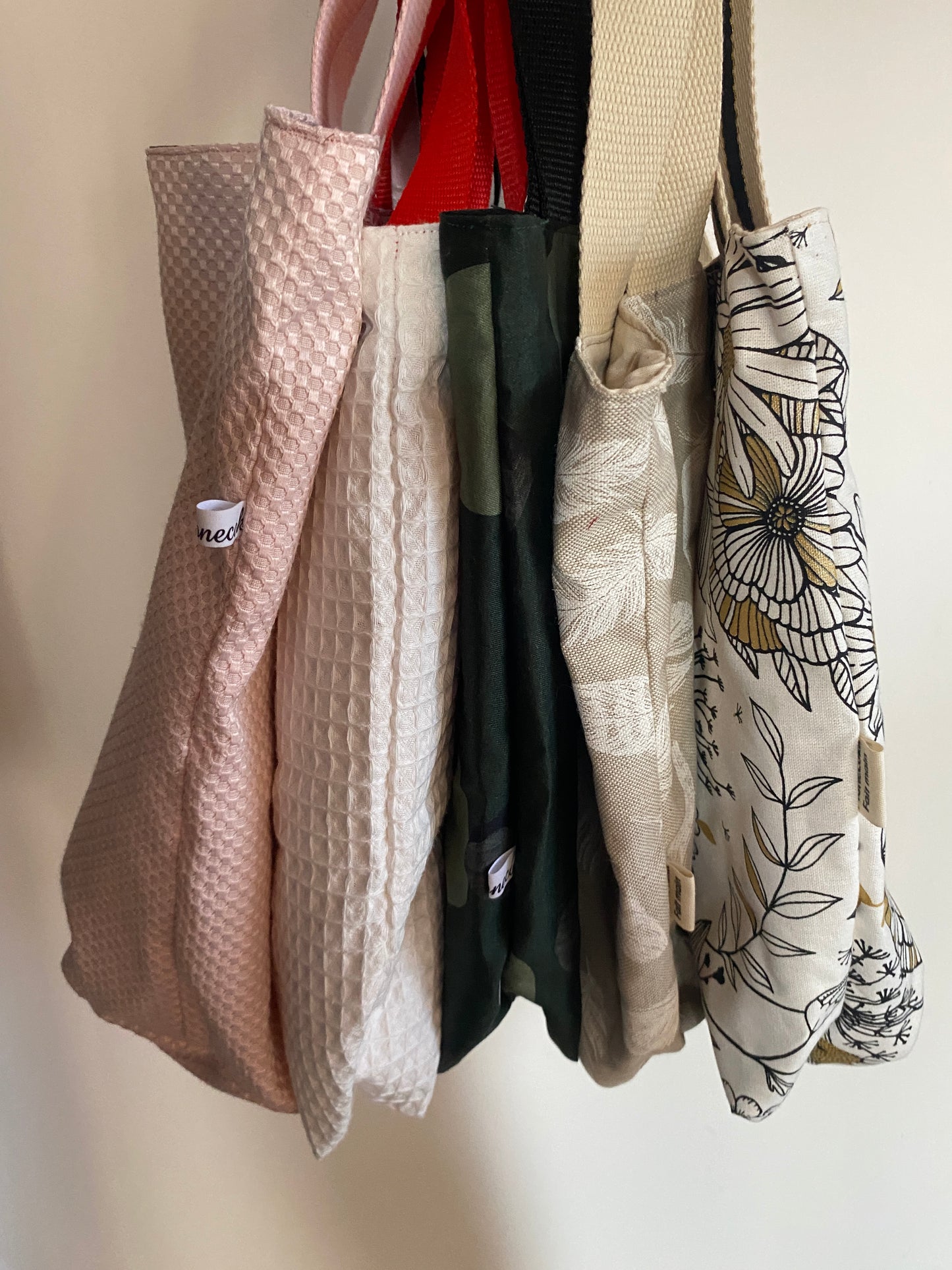 Tote Bag Upcyclé Fait Main - Poche Amovible & Élastique Gourde