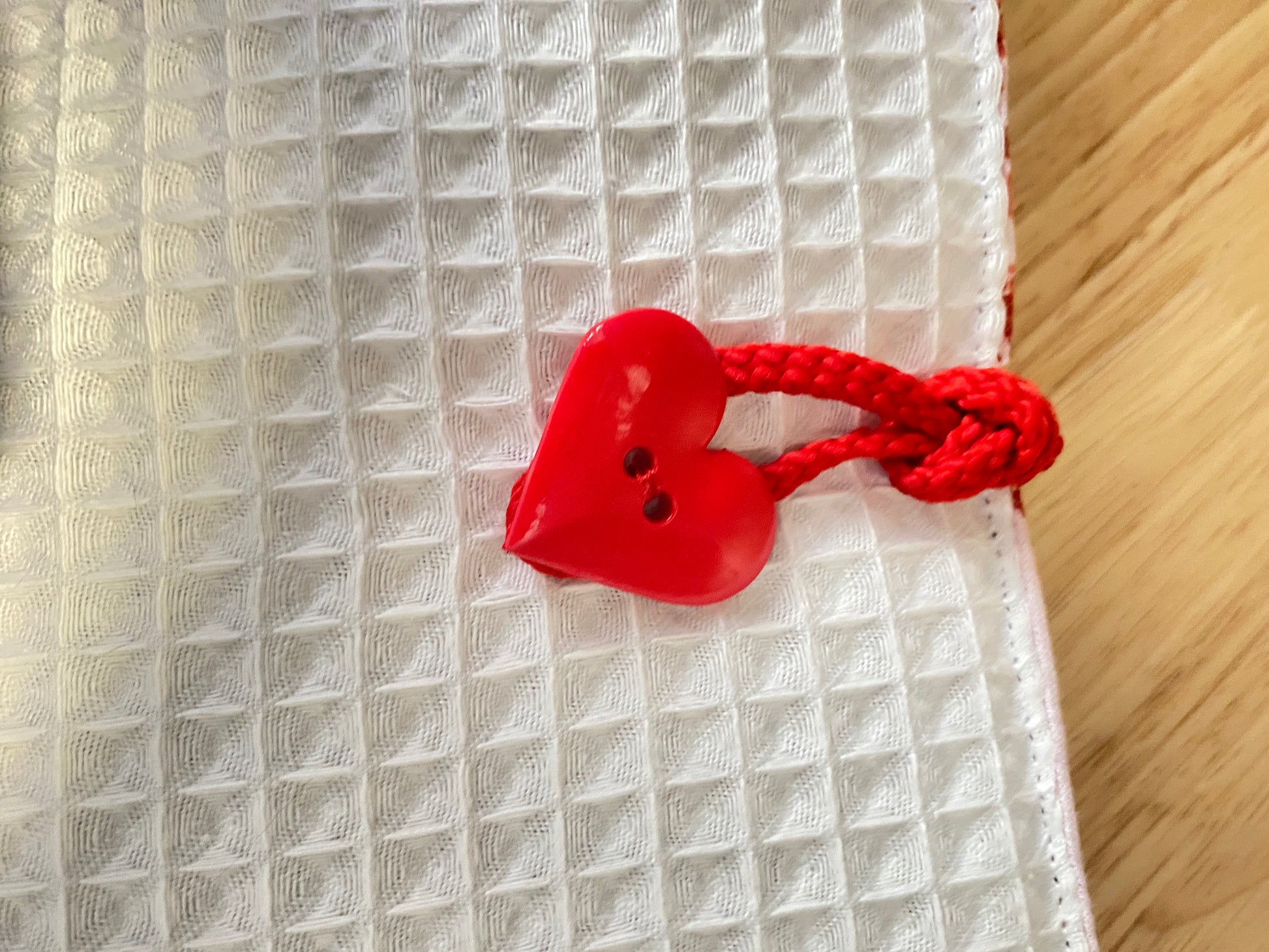 Housse de Livre Grand format Tissu Upcyclé Artisanale - 21x26cm Fait Main