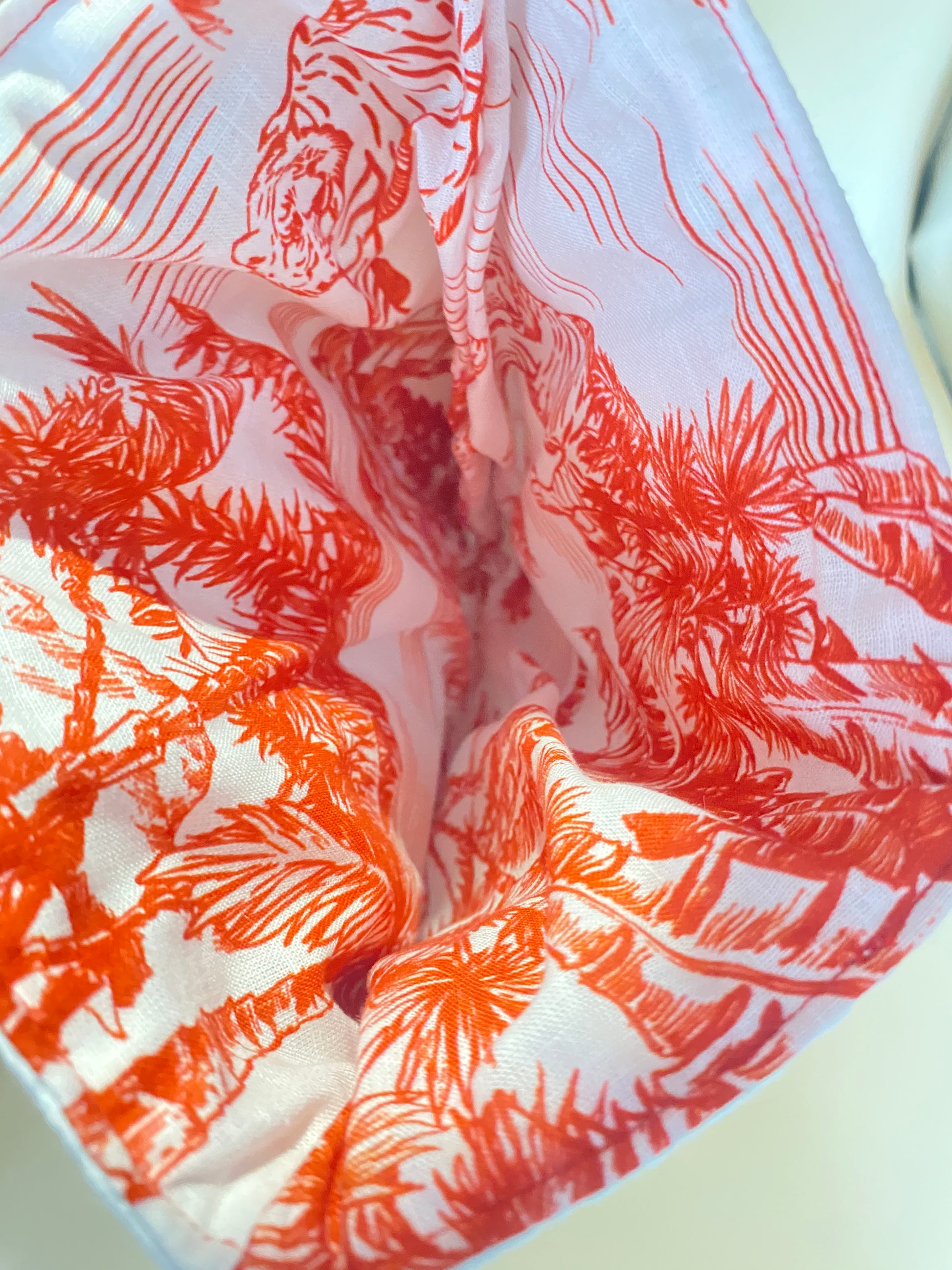 Housse de Livre Grand format Tissu Upcyclé Artisanale - 21x26cm Fait Main