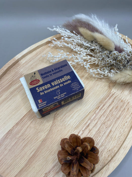 Savon vaisselle solide au bicarbonate et huiles bio fabriqué en Bretagne
